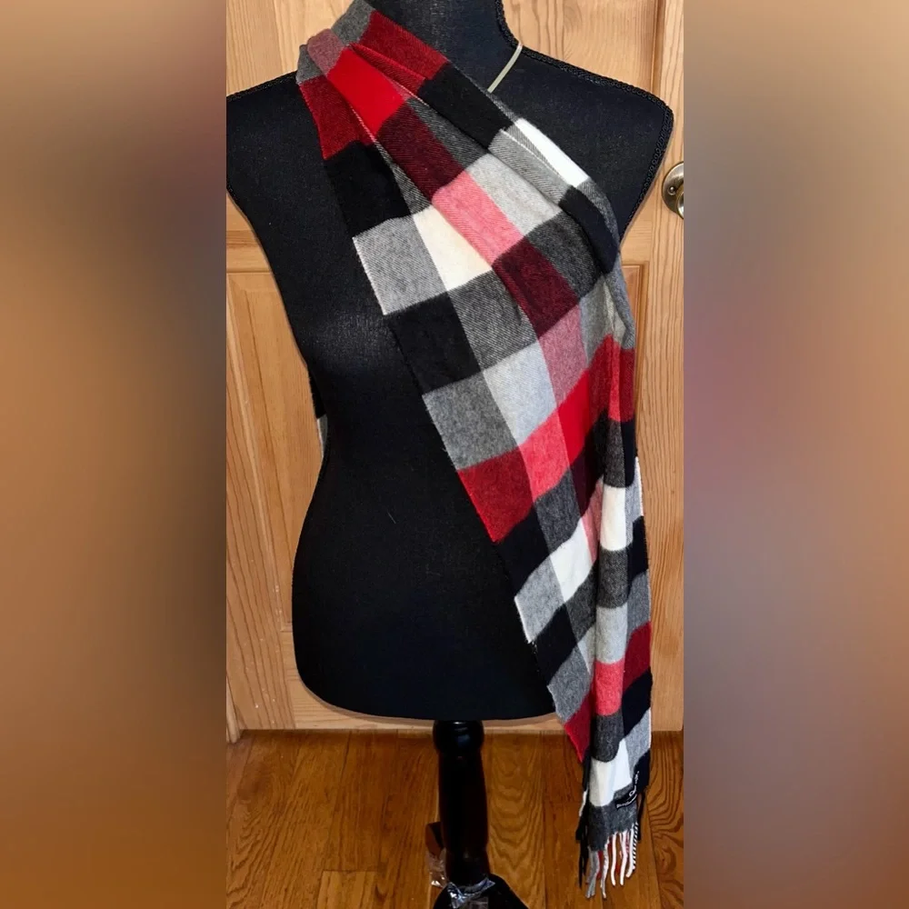 V. FRAAS VTG Cashmink Scarf Red Black Grey Plaid Made in Germany Fringes 70x11